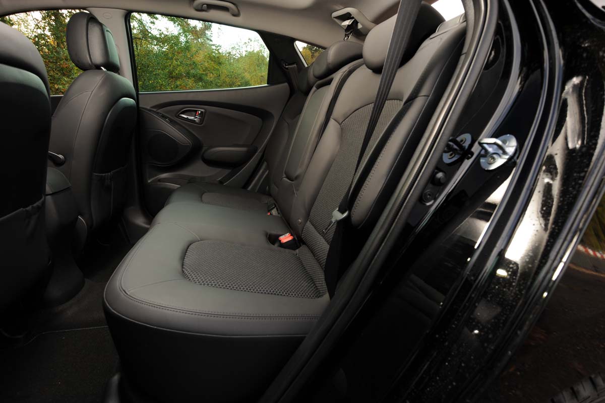 Hyundai ix35 back seats