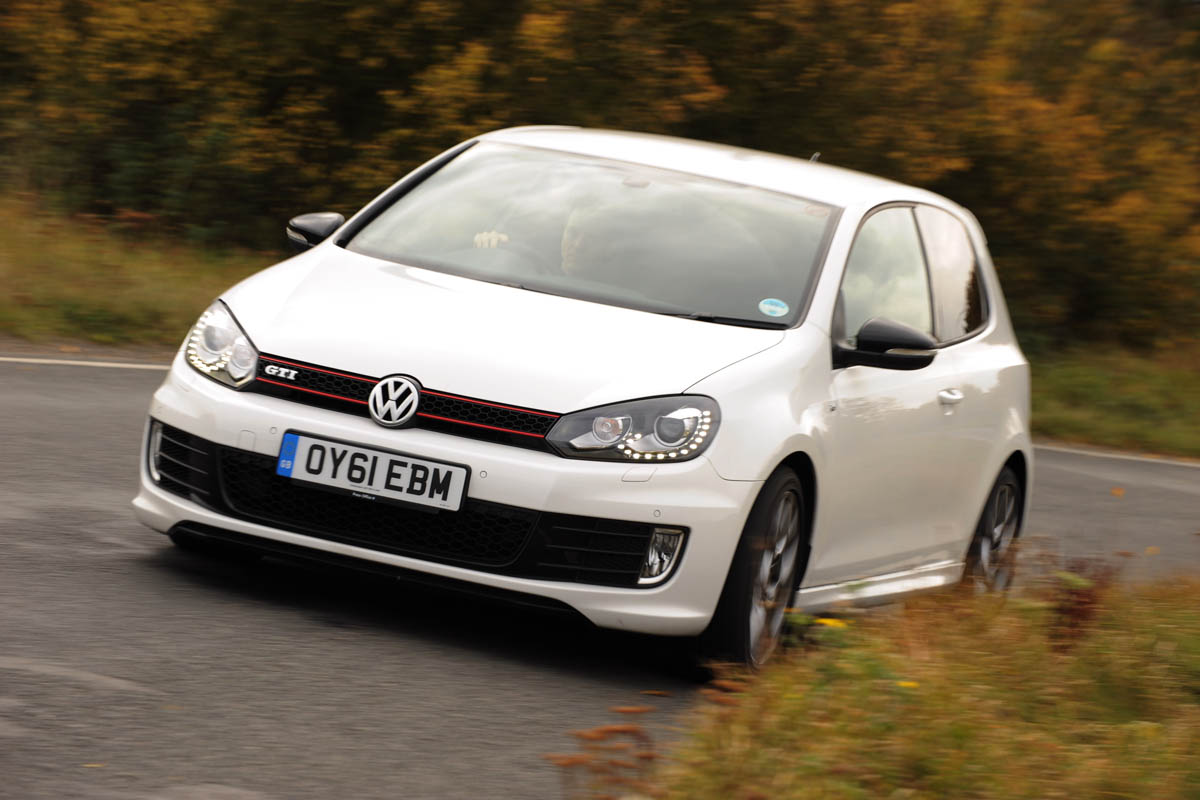 Volkswagen Golf GTI front