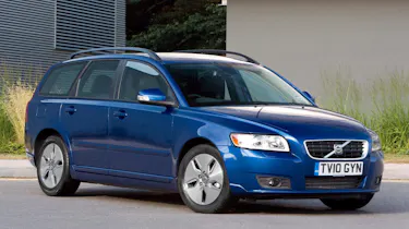 Volvo V50 front three-quarters
