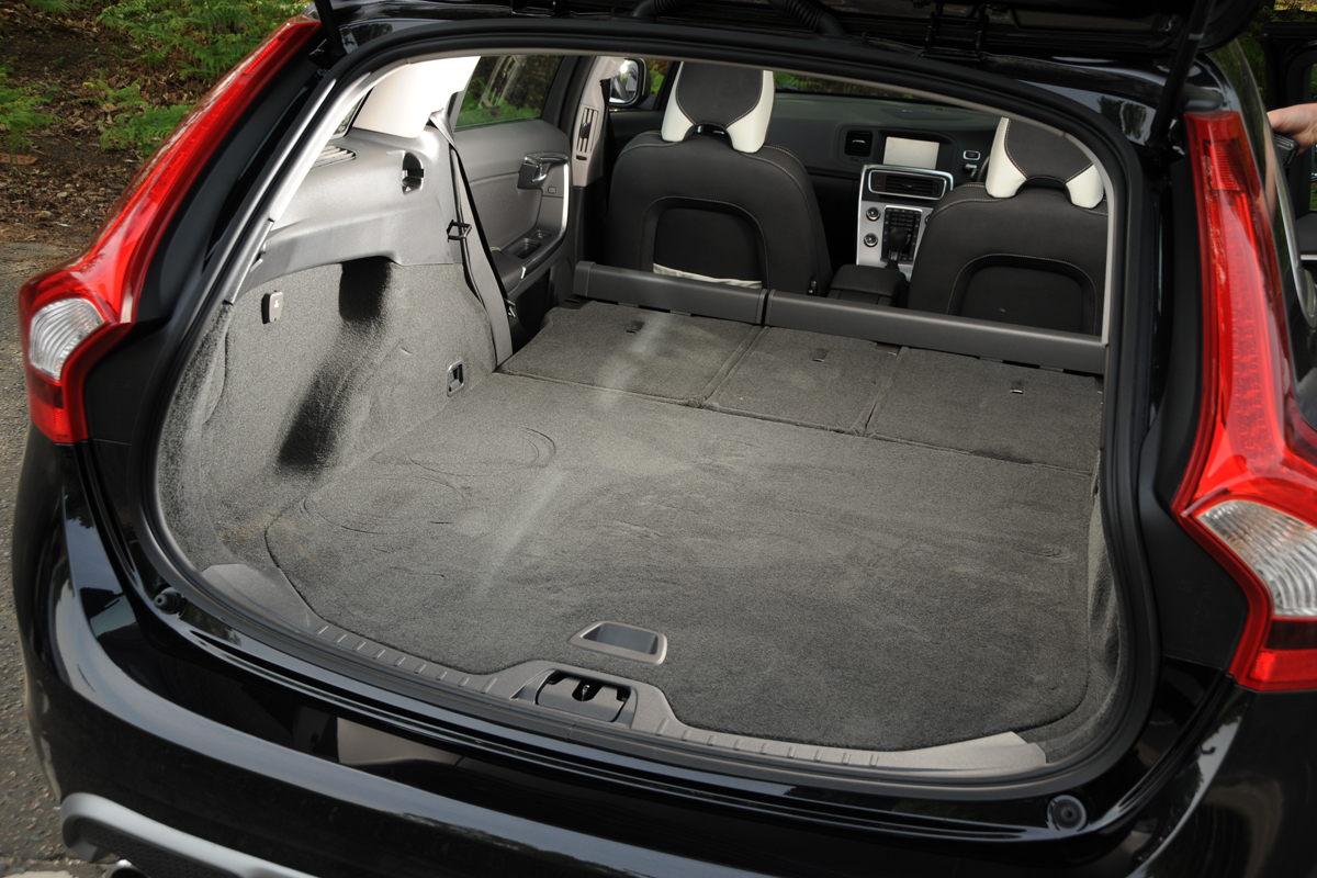 Volvo V60 boot