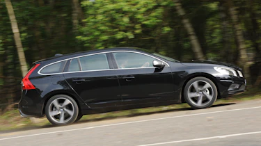 Volvo V60 panning