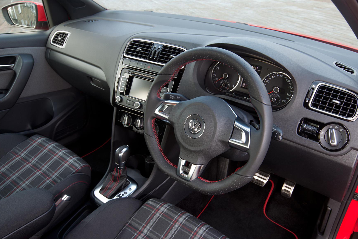 Volkswagen Polo GTI dash