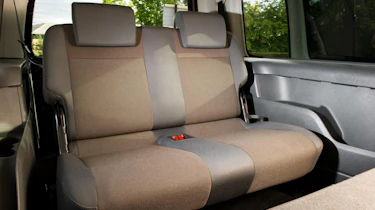 Volkswagen Caddy Maxi Life rear seats
