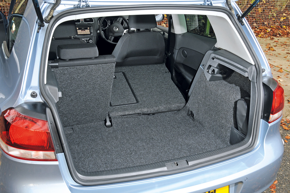 Volkswagen Golf boot