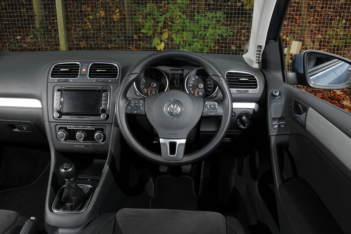Volkswagen Golf interior