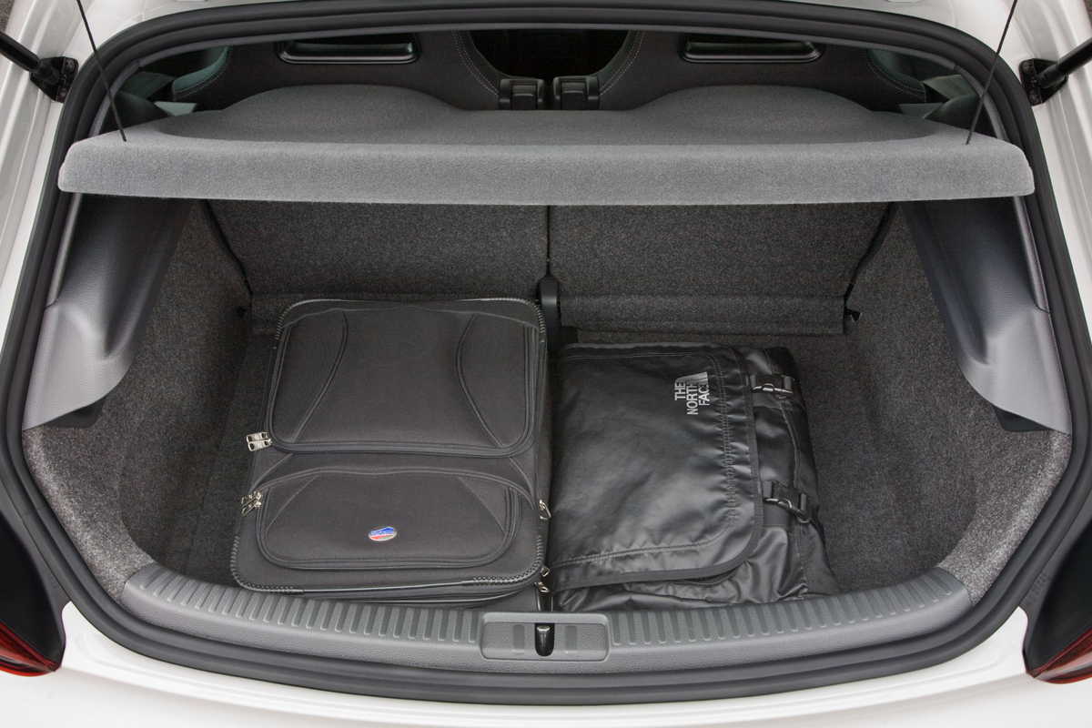 Volkswagen Scirocco R boot