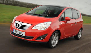 Vauxhall Meriva front tracking
