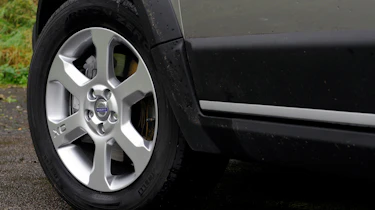 Volvo XC70 wheel