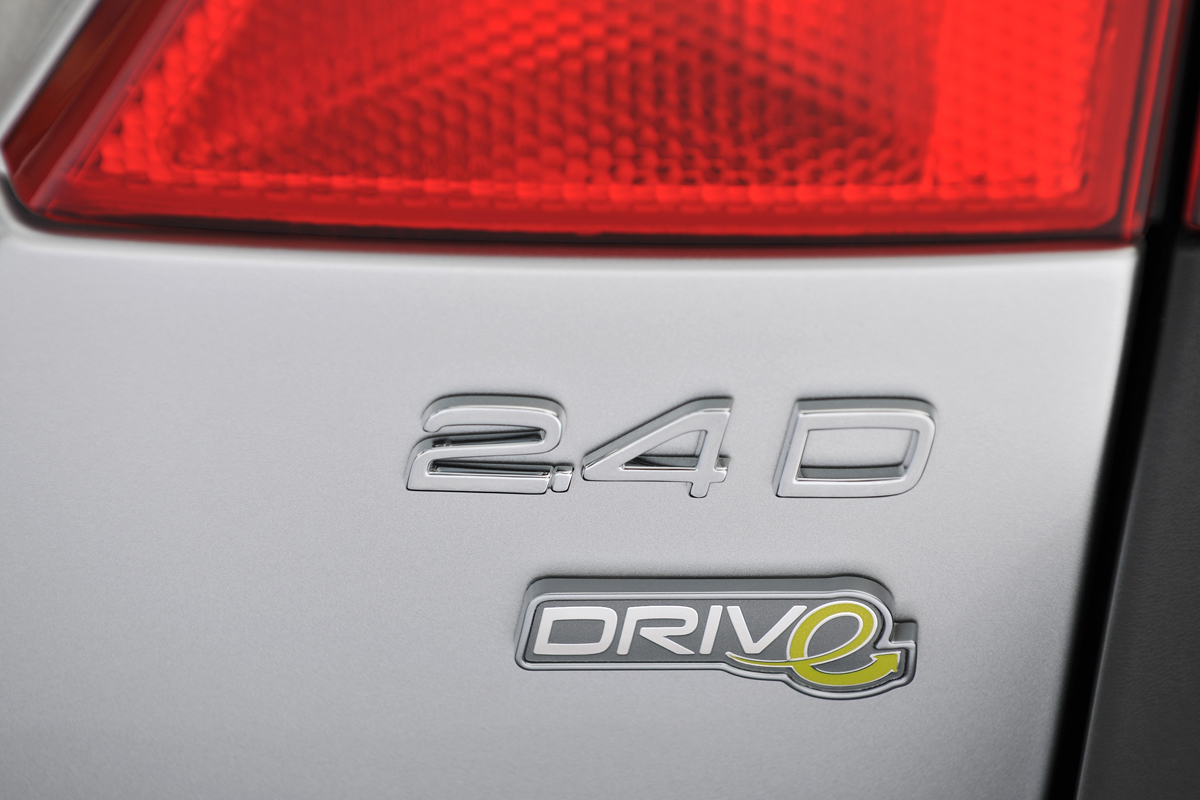 Volvo XC70 badge