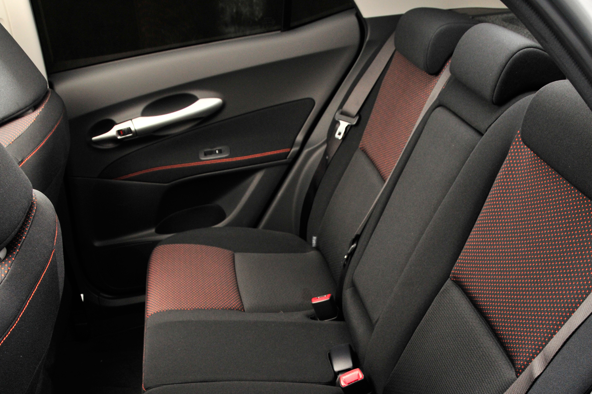 Toyota Auris rear seats