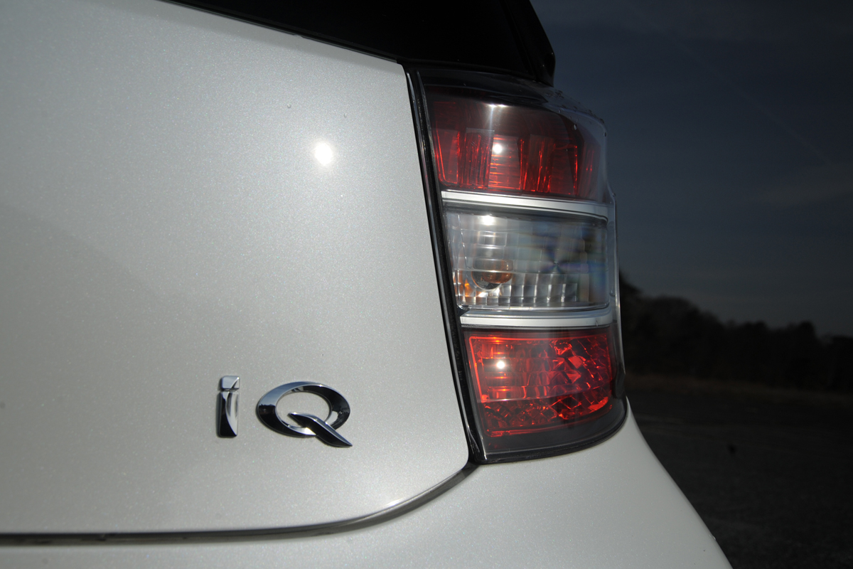 Toyota iQ badge