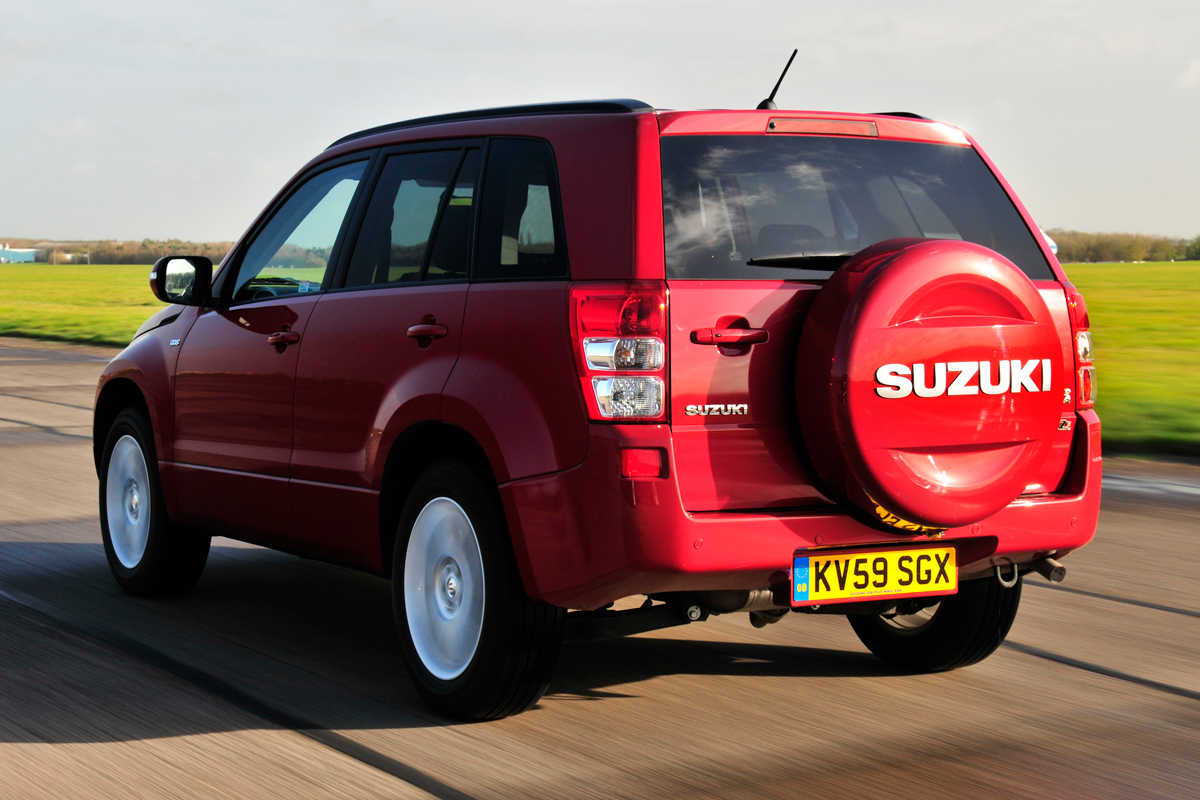 Suzuki Grand Vitara rear tracking