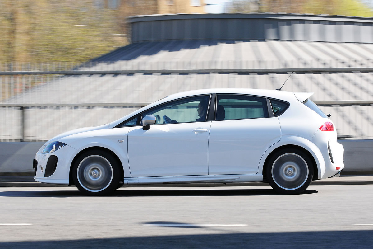 SEAT Leon panning