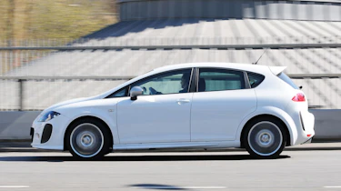 SEAT Leon panning