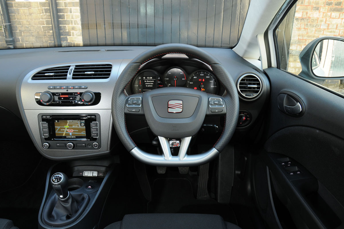 SEAT Leon interior