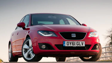 SEAT Exeo front three-quarters