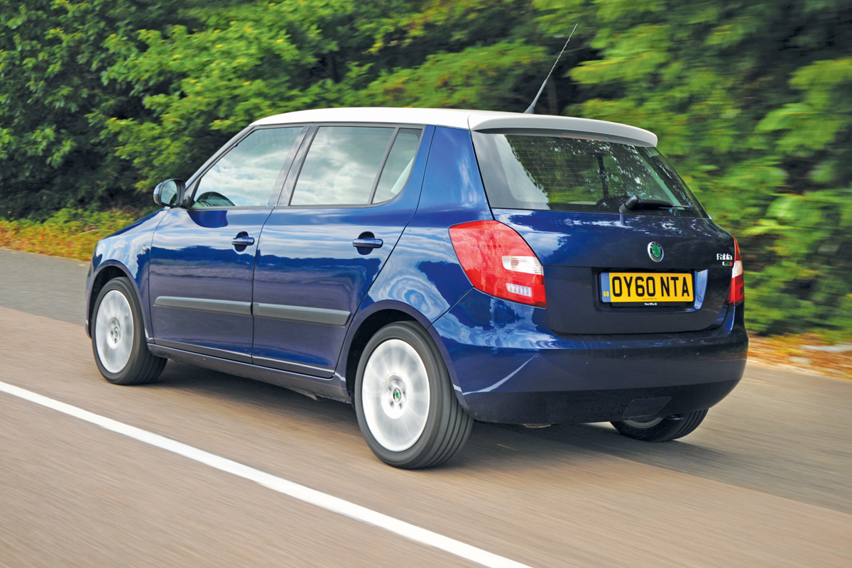 Skoda Fabia rear tracking