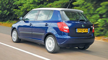 Skoda Fabia rear tracking