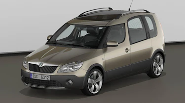 Skoda Roomster Scout front three-quarters