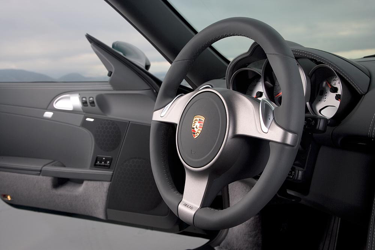 Porsche Cayman interior