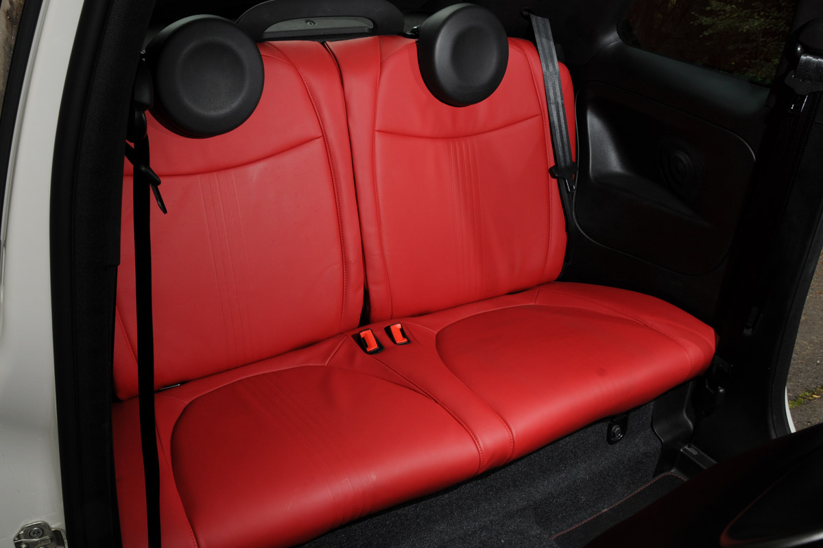 Abarth 500C rear seats