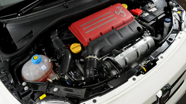 Abarth 500C engine