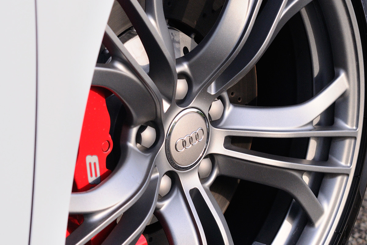 Audi R8 wheel