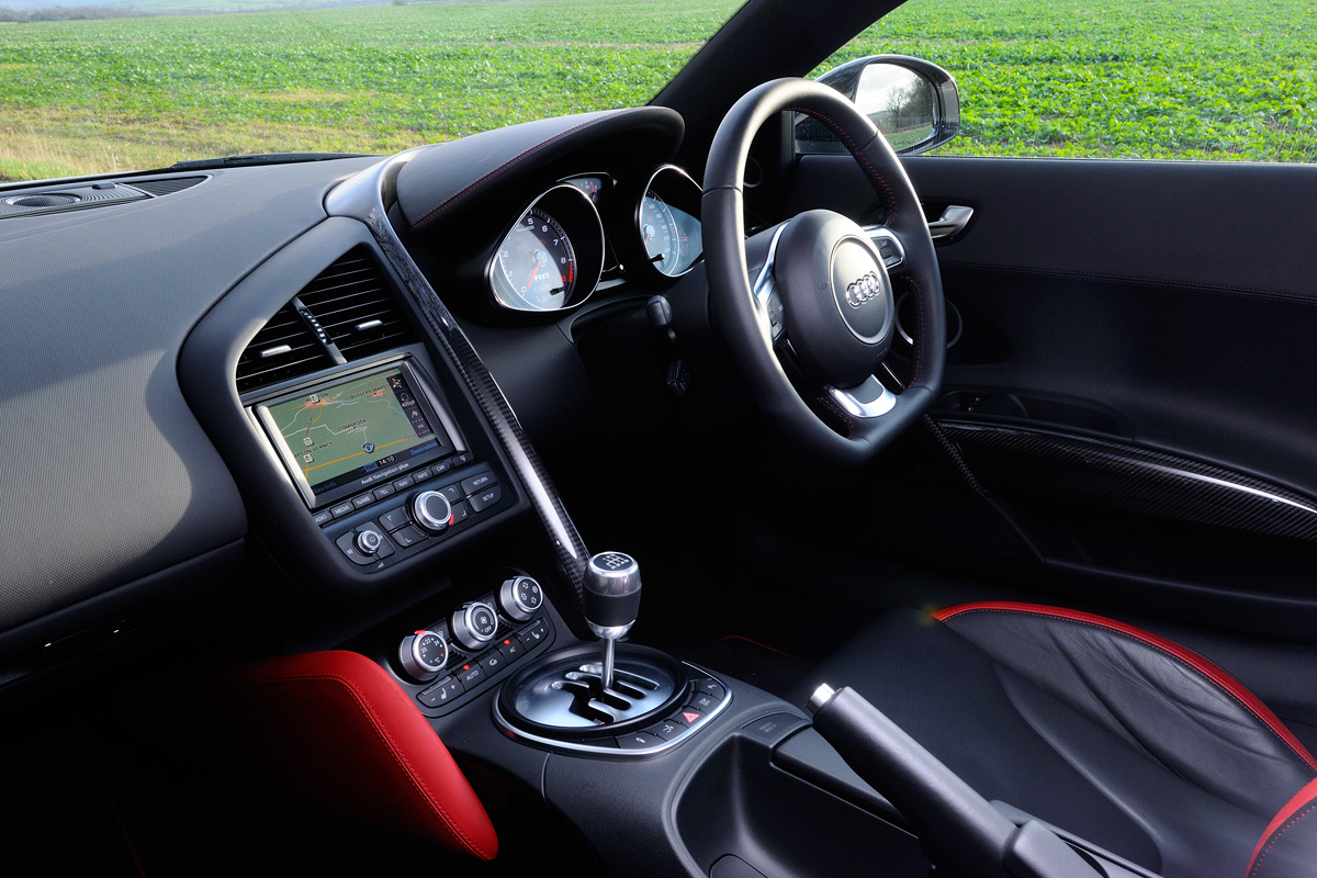 Audi R8 interior
