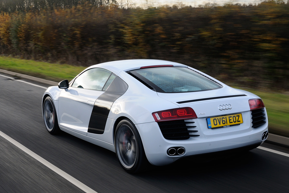 Audi R8 rear tracking