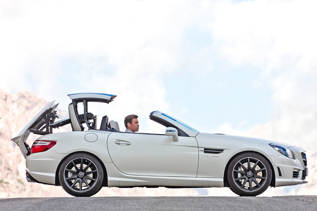 Mercedes SLK55 AMG profile