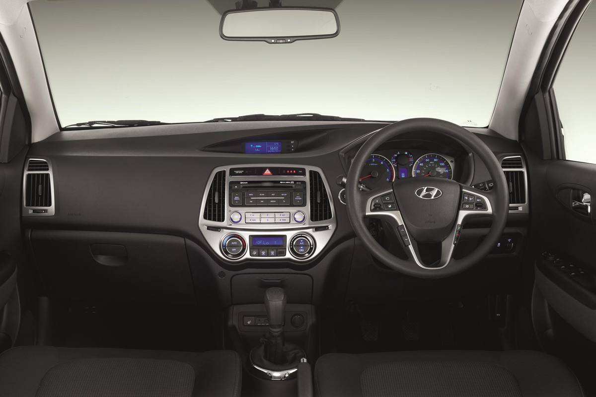 Hyundai i20 Blue dash
