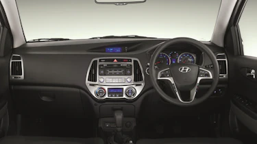 Hyundai i20 Blue dash
