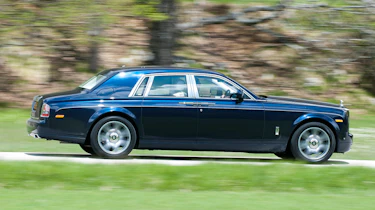 Rolls-Royce Phantom II profile
