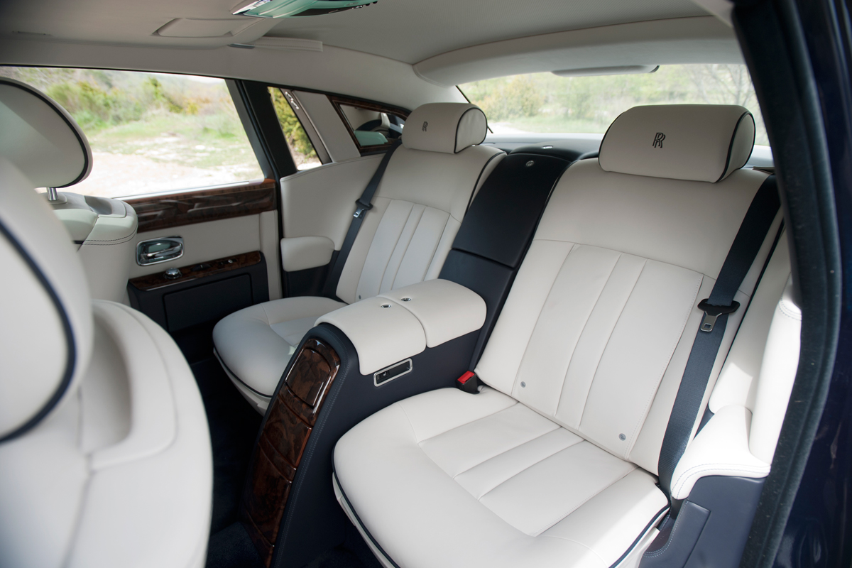 Rolls-Royce Phantom II rear seats