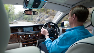 Rolls-Royce Phantom II driving