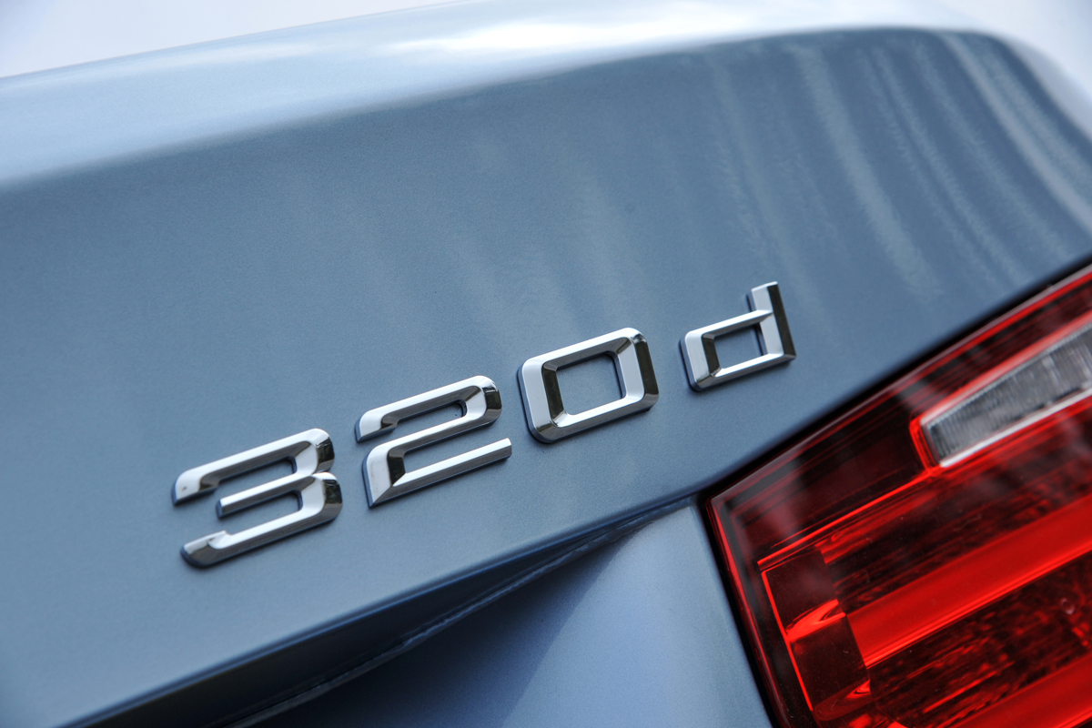 BMW 320d ED badge