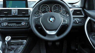 BMW 320d ED dash