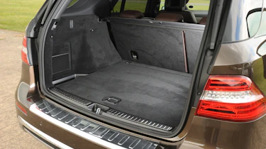 Mercedes ML 250 CDI boot
