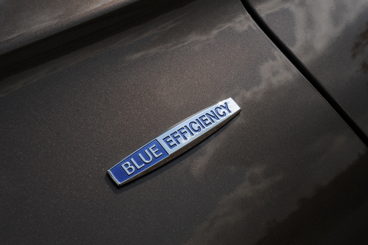 Mercedes ML 250 CDI badge
