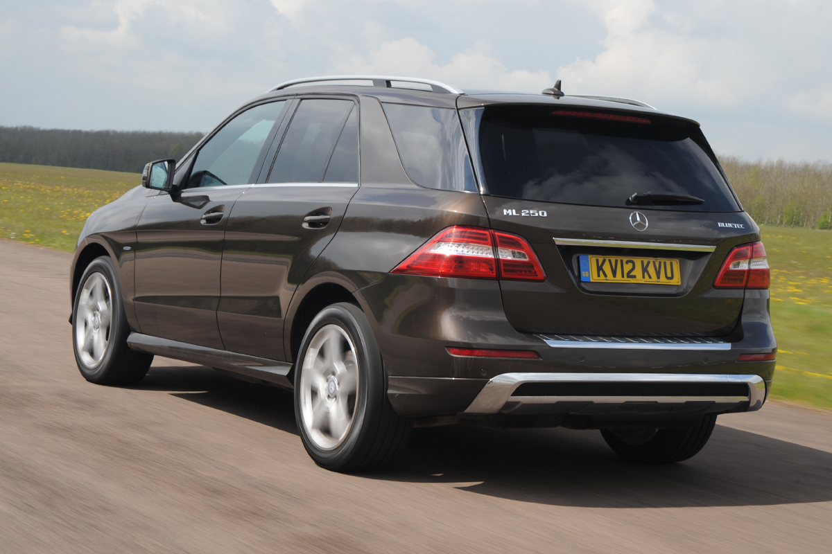 Mercedes ML 250 CDI rear tracking