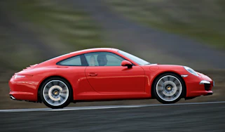 Porsche 911 Carrera profile