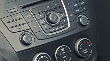 Mazda 5 centre console