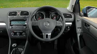 VW Golf 1.6 TDI BlueMotion dash