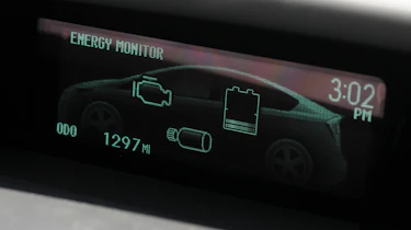 Toyota Prius 1.8 T Spirit display
