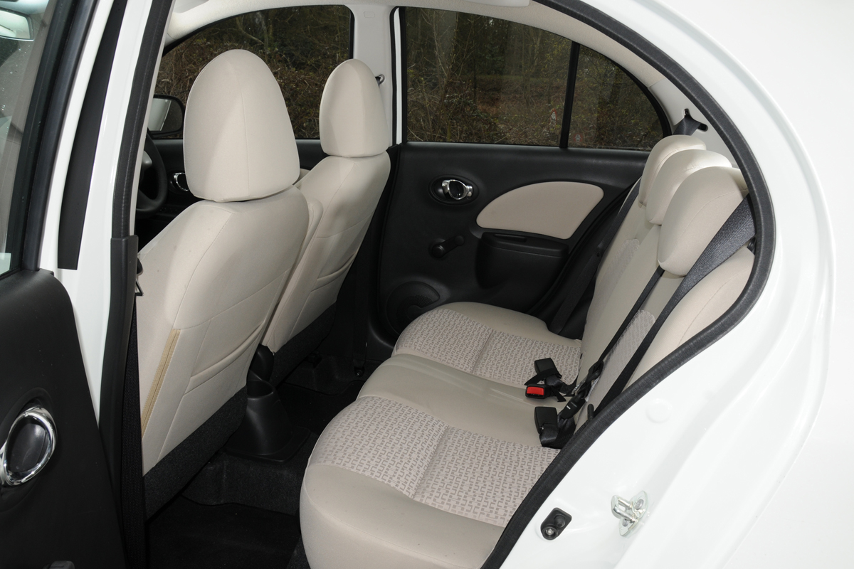 Nissan Micra DiG-S Shiro  rear seats