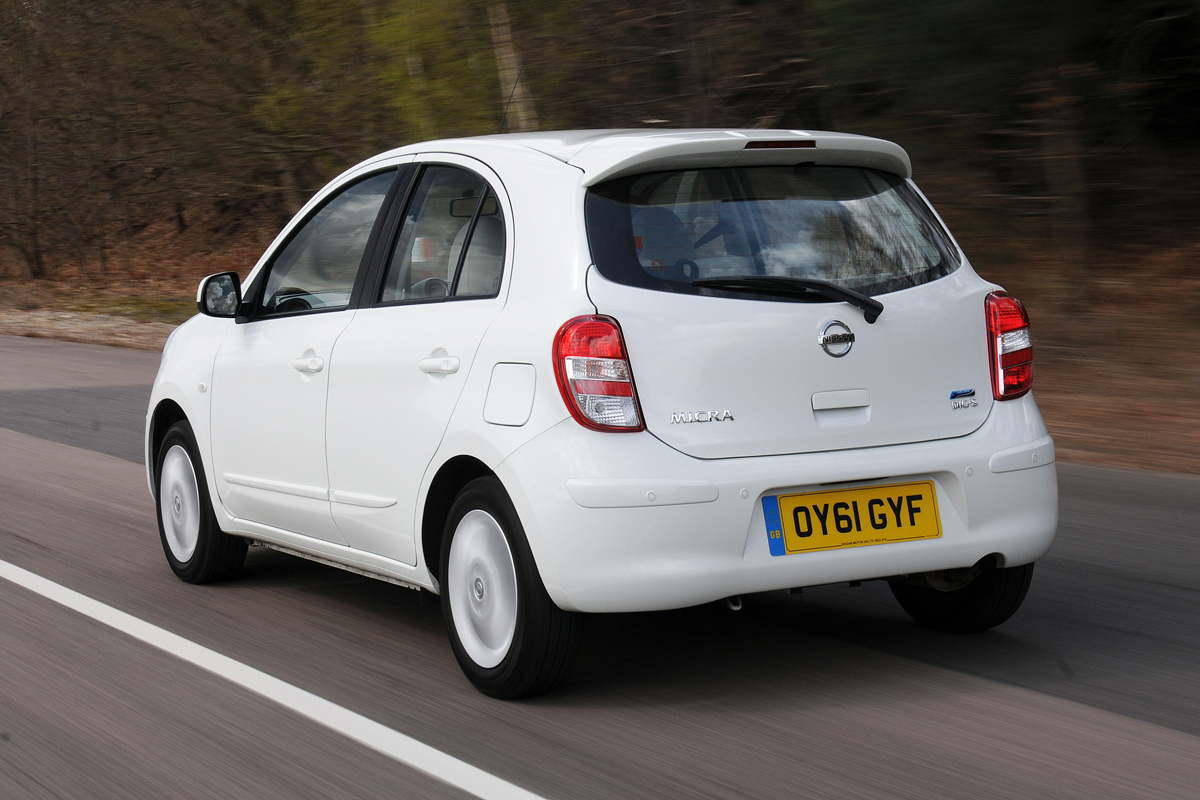Nissan Micra DiG-S Shiro rear tracking