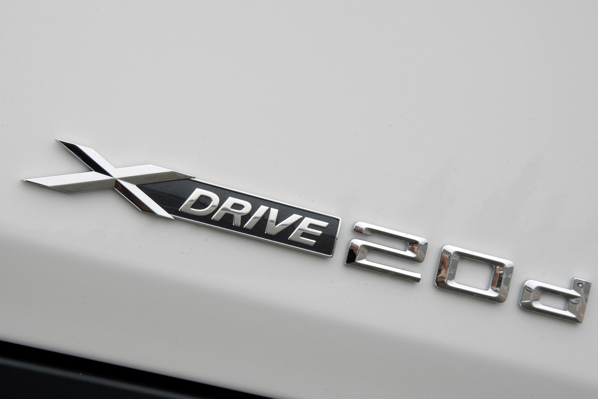 BMW X1 badge