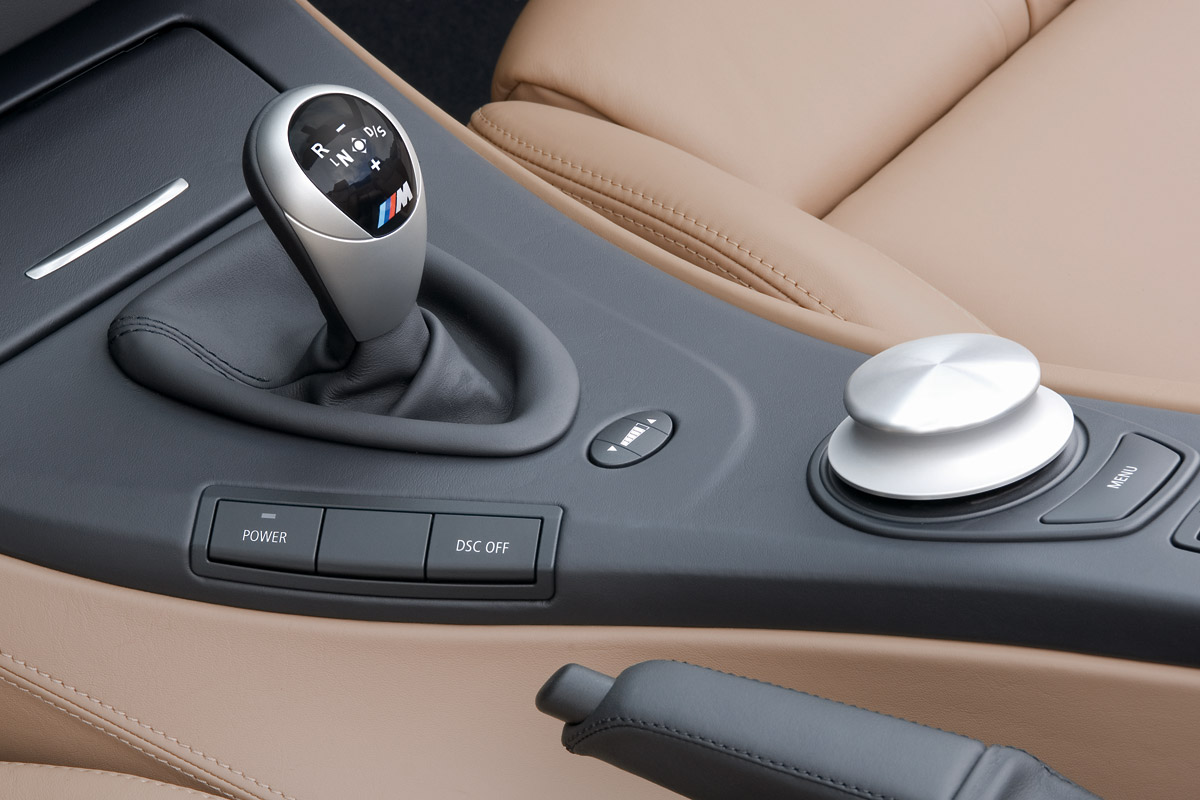 BMW M3 Convertible gearstick and iDrive