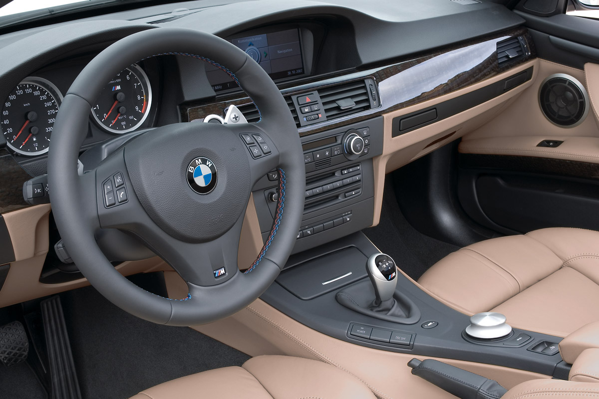 BMW M3 Convertible dash