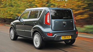 Kia Soul rear tracking